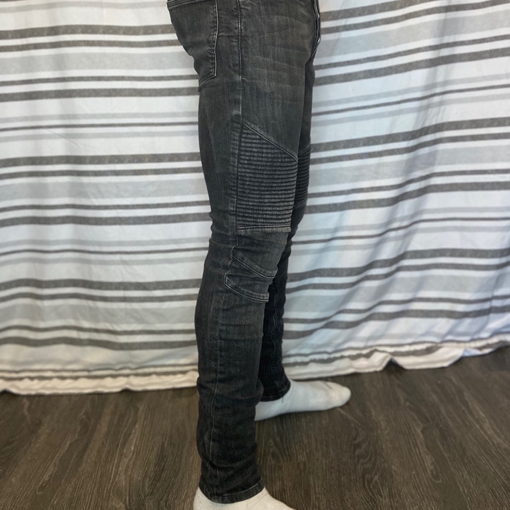 Divided skinny jeans